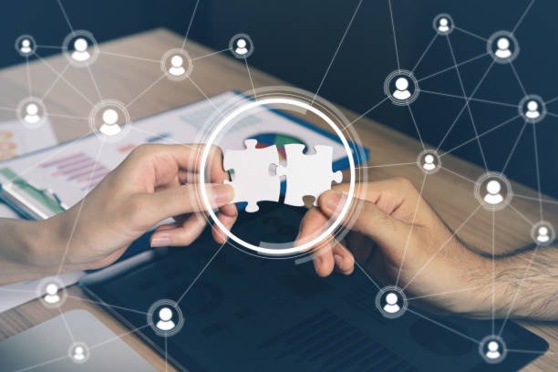 Emprinova ofrece servicios de outsourcing de sistemas de gestión en Bogotá, ayudando a empresas a optimizar procesos y cumplir con normativas internacionales sin la carga de manejarlo internamente.